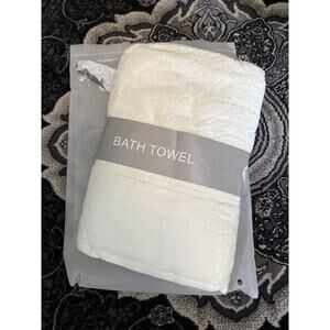 100% Cotton Bath Towel 27.5x55”